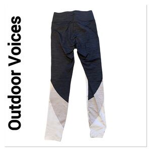 OUTDOOR VOICES Black & White Colorblock Leggings size XS